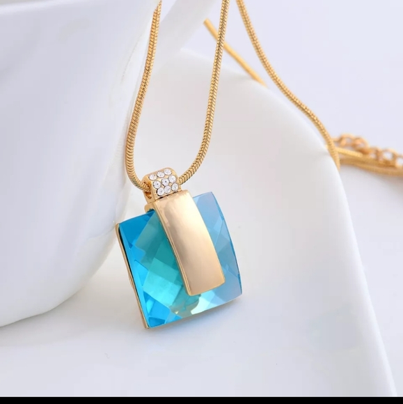 ❤️NWT 3 pcs Set RING, EARRINGS, NECKLACE. - Picture 4 of 7